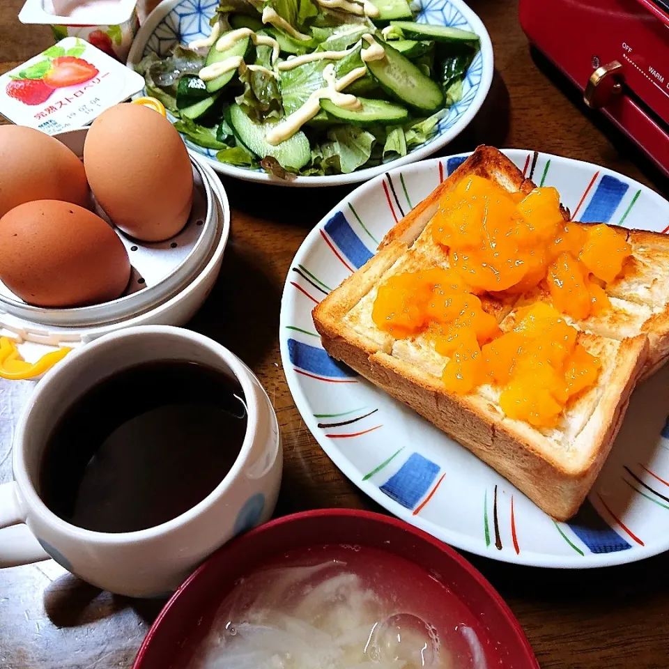 朝ごはん☕😃🌄
   厚切りトースト
       マンゴージャム😄|miimiさん