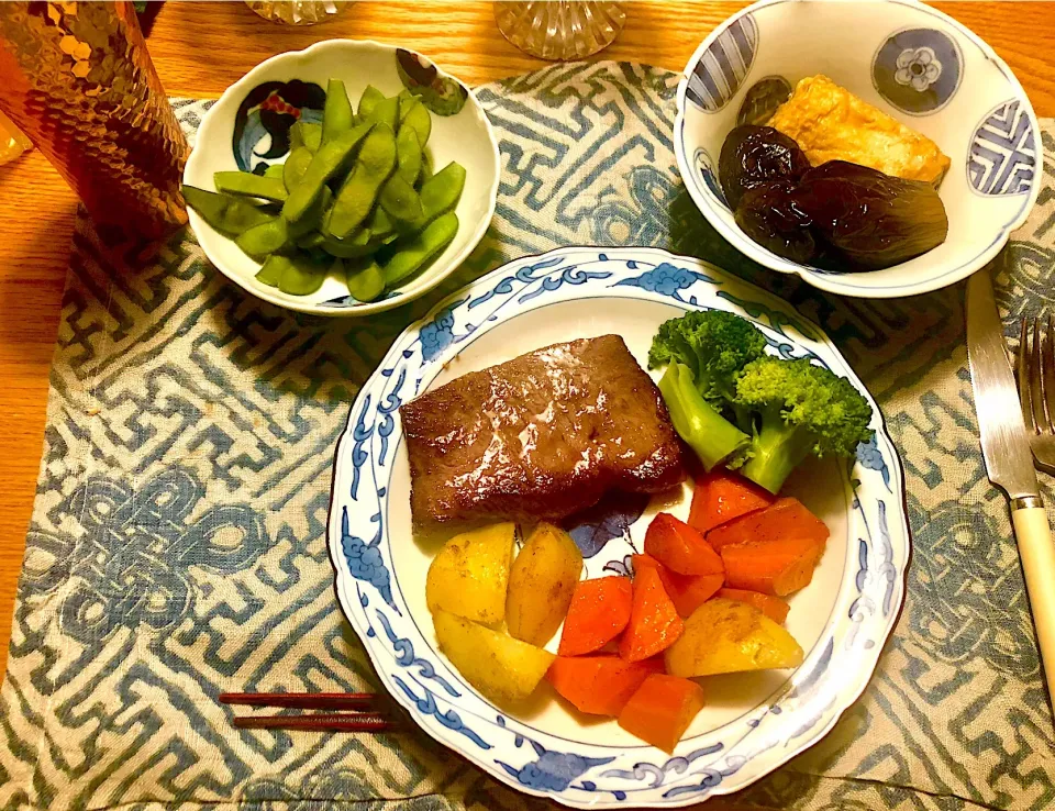 Snapdishの料理写真:イチボのステーキ♡|Ssvviskさん