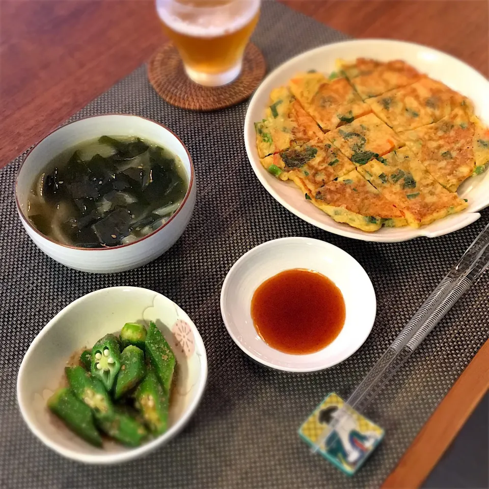 Snapdishの料理写真:にらチヂミ
オクラのごま和え
韓国風わかめスープ|𓇼 Ⓢ Ⓗ Ⓘ Ⓝ Ⓞ Ⓑ Ⓤ 𓇼さん