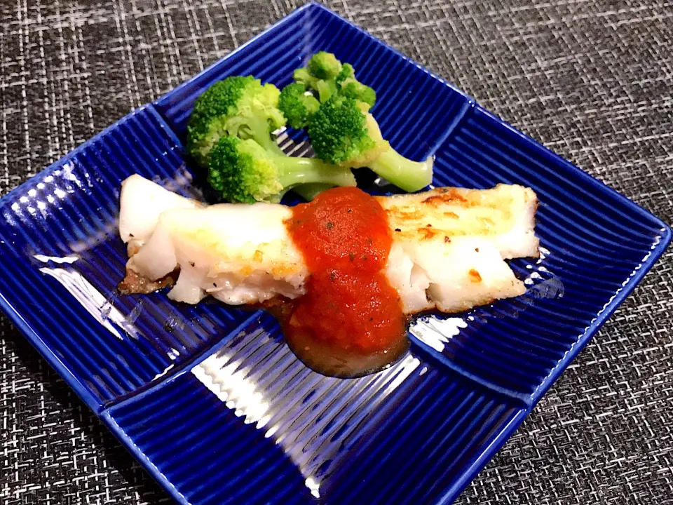 鱈のムニエル〜手作りバターで〜|とみぃさん