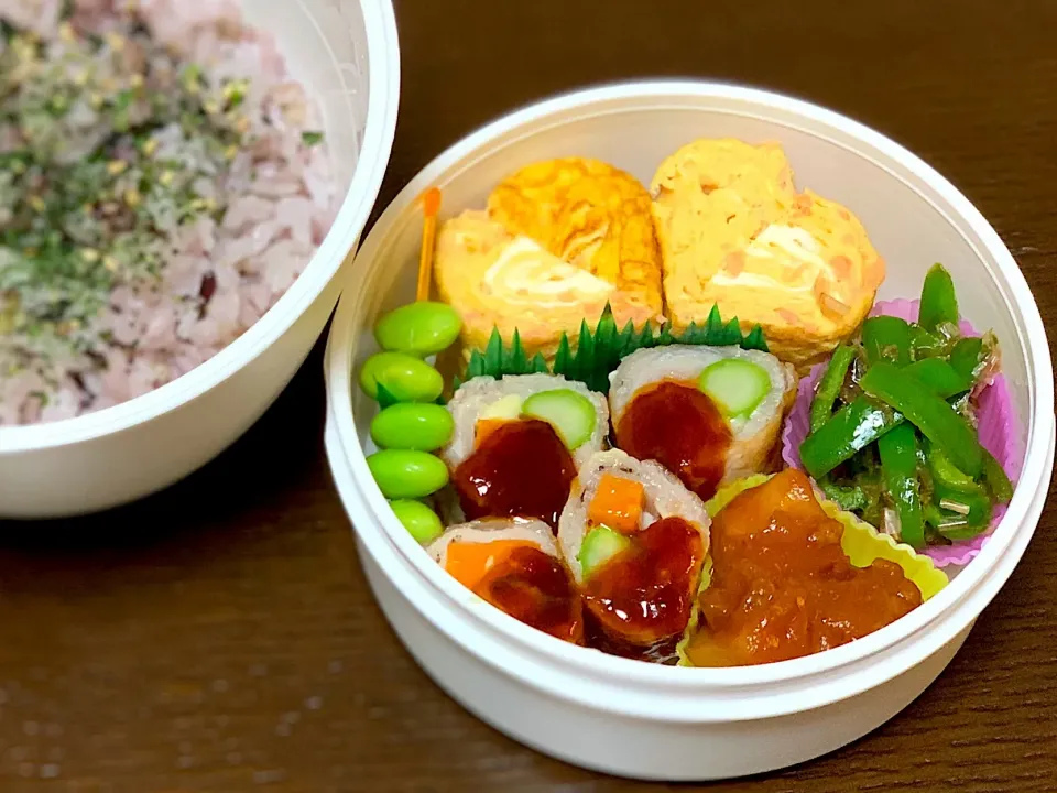 #旦那弁当 
🌸 野菜とチーズの肉巻き ケチャップソース 他弁当 🌸|たんちゃんさん