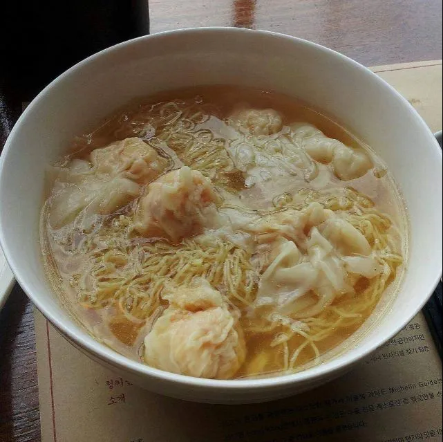 wonton noodle|steven z.y.さん