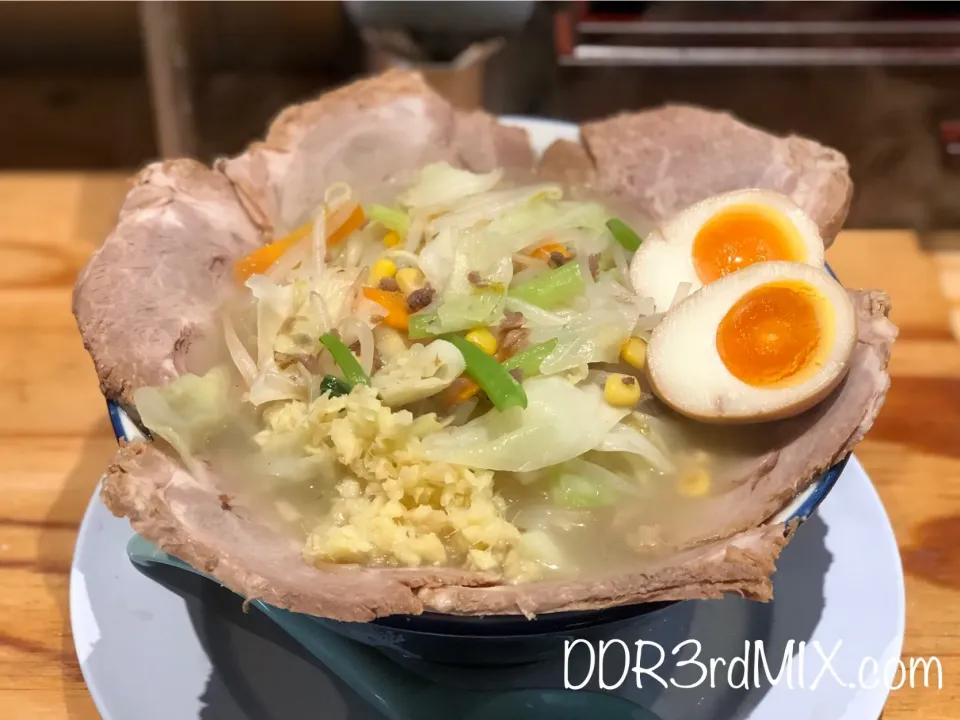 Snapdishの料理写真:姫路タンメンで肉タンメンとギョーザからあげセット|ddr3rdmixさん