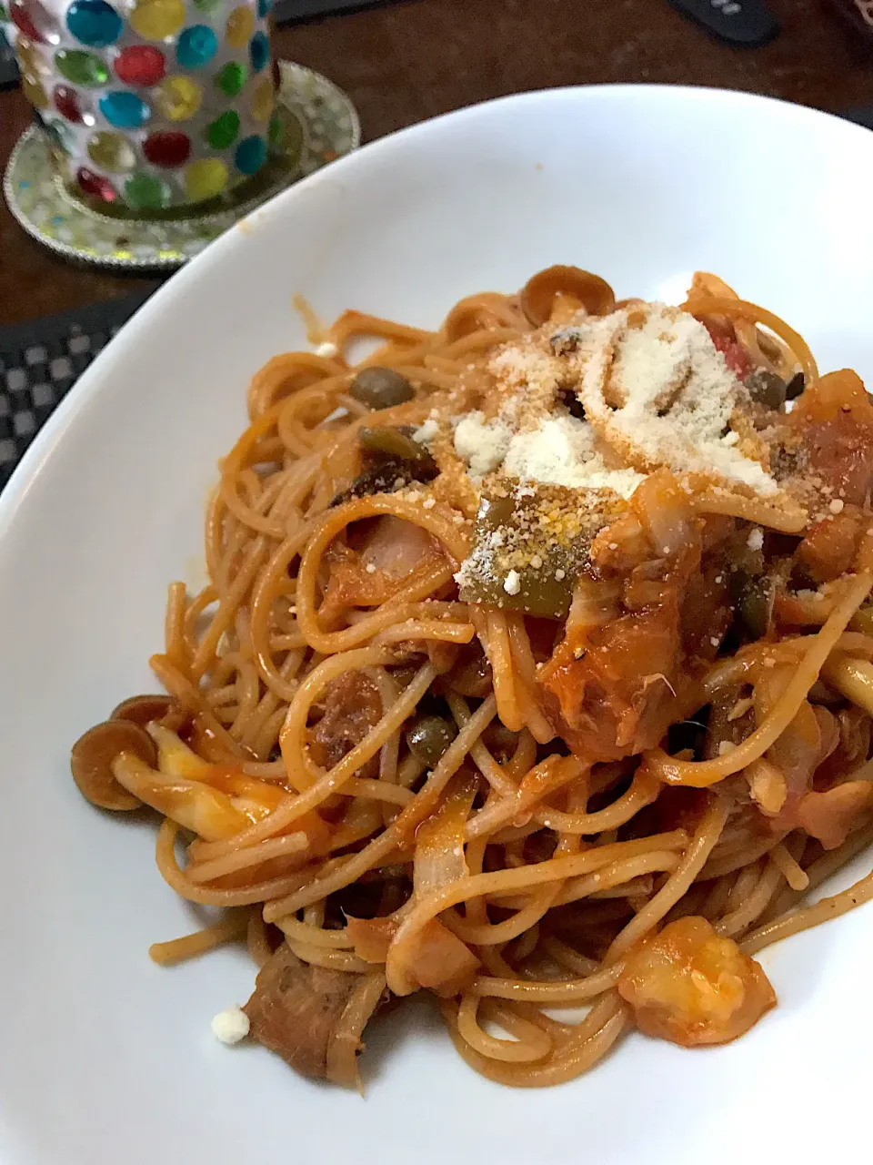 Snapdishの料理写真:全粒粉パスタで作る鯖味噌缶とイタリア野菜のトマトソースパスタ🍝|ま〜てぃんさん