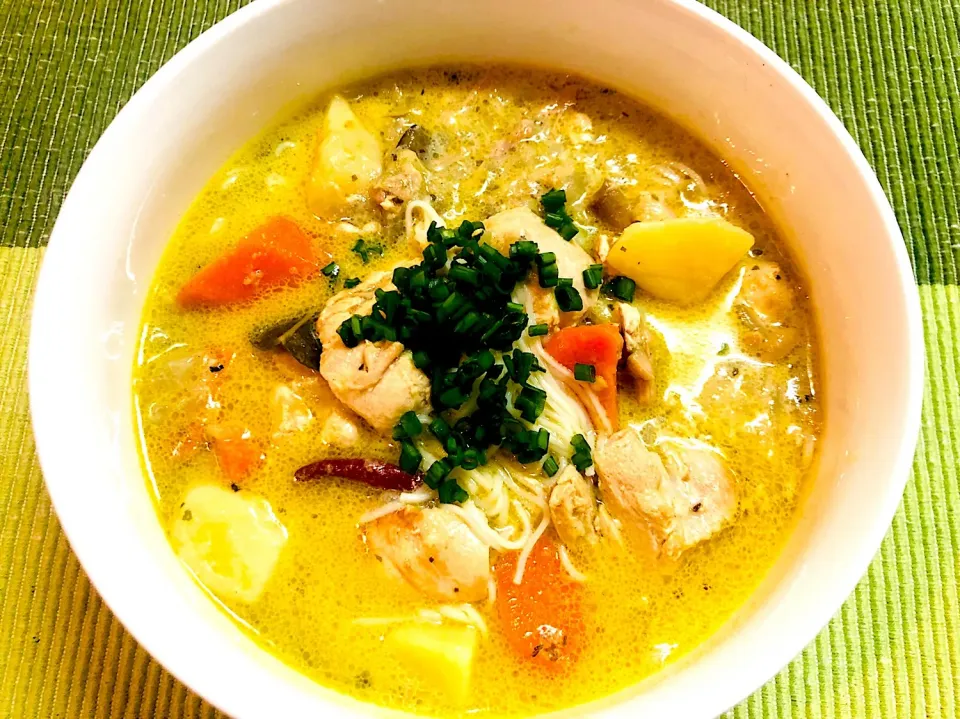 Somen in Thai Curry Soup|Jaimie Alvarezさん