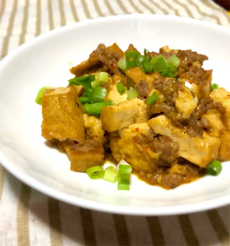 厚揚げと挽肉のピリ辛炒め🌶|あるぱかさん