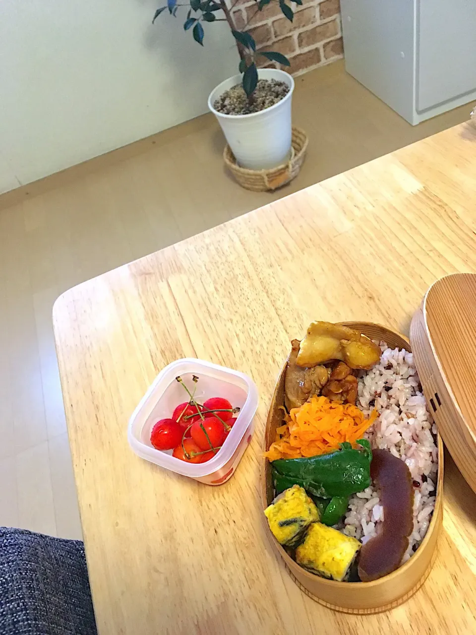 Snapdishの料理写真:今日の自分お弁当(*´ω｀)ﾉ　おつかれさん|さくたえさん