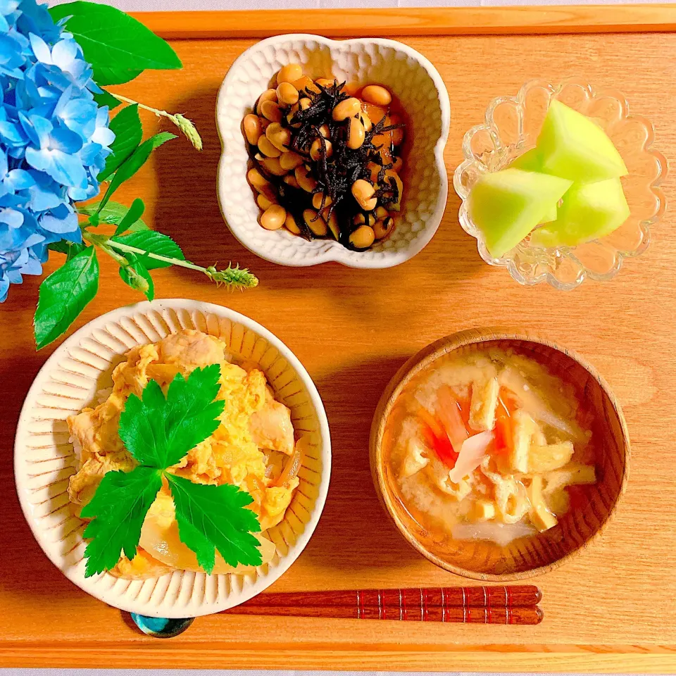 親子丼|はらしおりさん