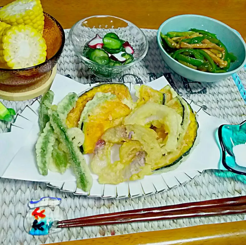 野菜の天ぷら定食🌽🎵夏野菜たっぷり❤晩ご飯🌃🍴😋|とししいたけさん