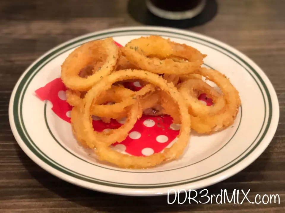 Snapdishの料理写真:C.B DINER JOHSON 自家製オニオンリング|ddr3rdmixさん