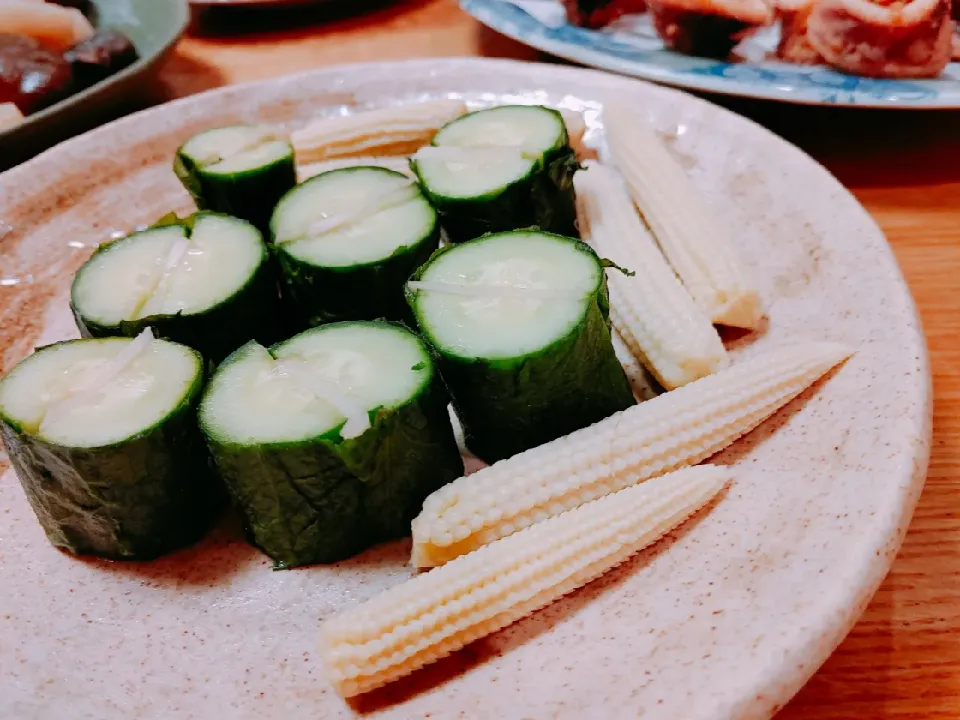 Snapdishの料理写真:toccaさんのレシピ❣️
きゅうりのしそ巻き漬け🥒|Naomi Furuyaさん