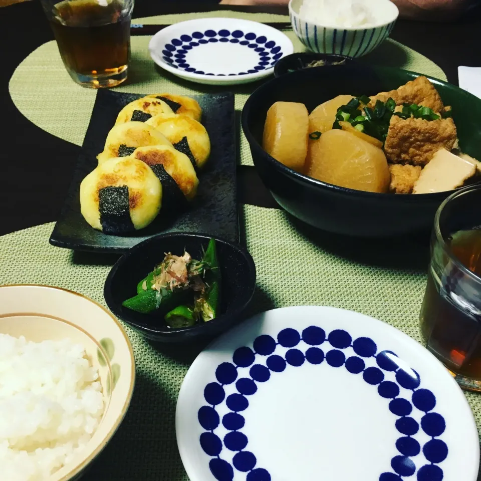 Snapdishの料理写真:海苔巻きハムチーズいももち
厚揚げと大根の煮物
オクラのおひたし|ちぐあささん