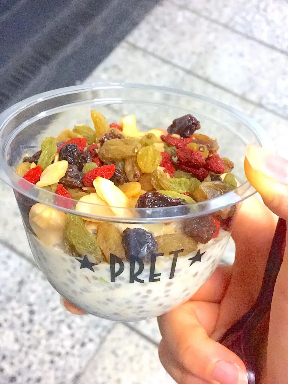 overnight oats😍|hol_qinさん