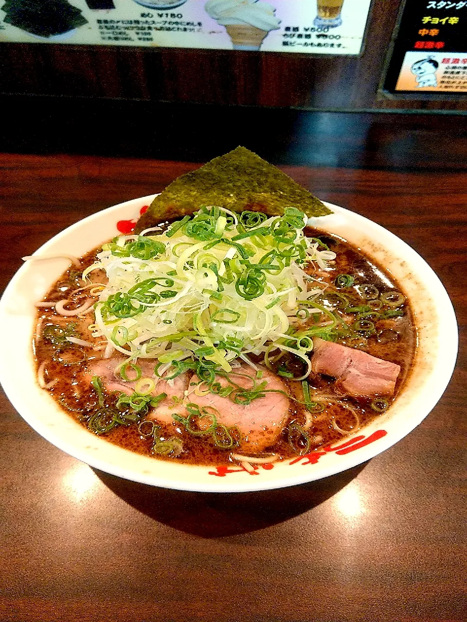 川崎 なんつッ亭のネギラーメン|しーなさん