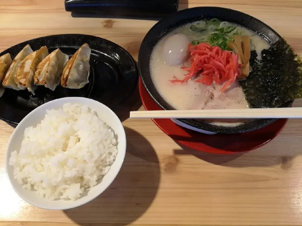 昼食|きゅうざぶろうさん