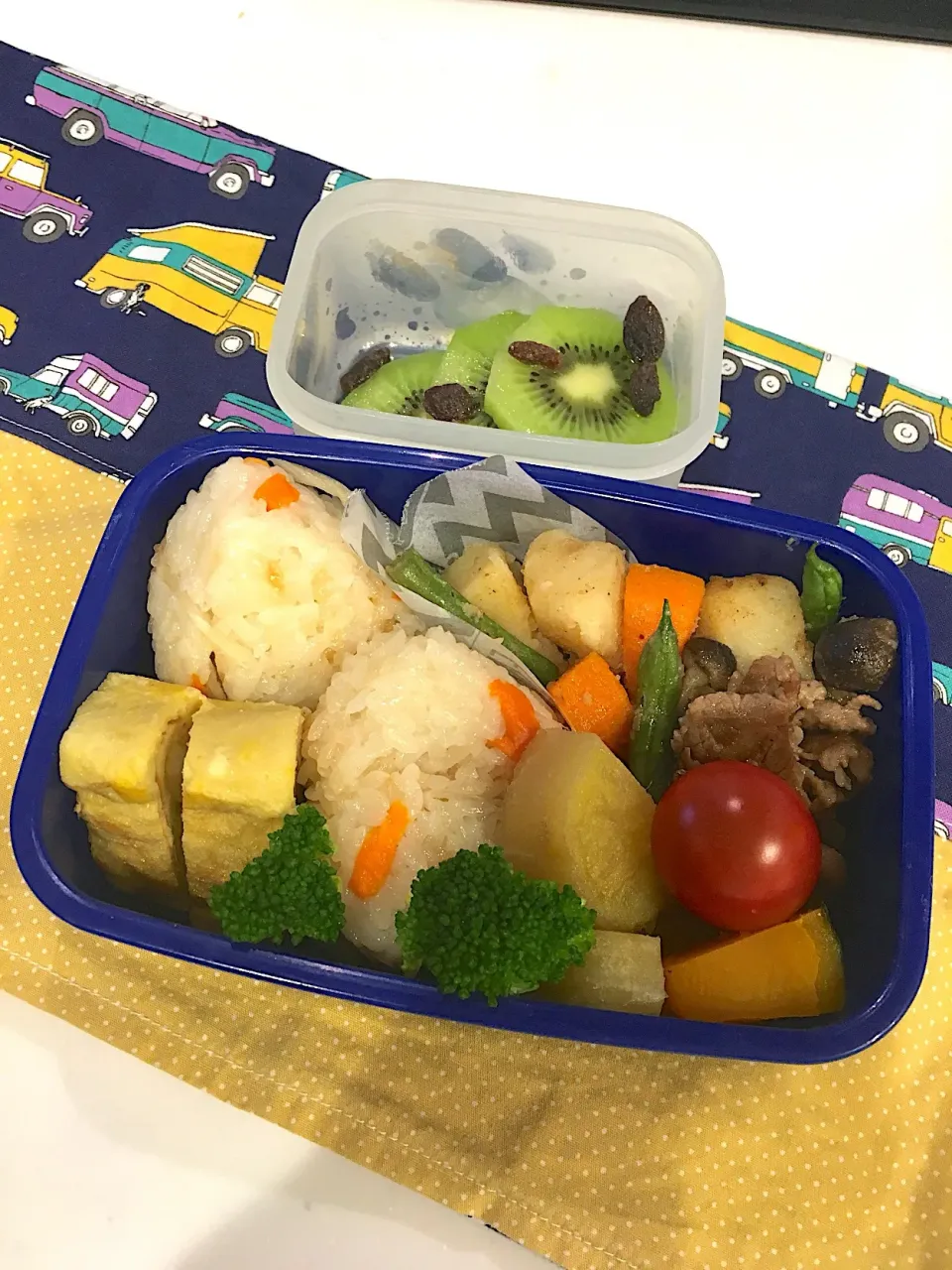 Snapdishの料理写真:7/4(木)幼稚園年少お弁当
肉じゃが|airi-nさん