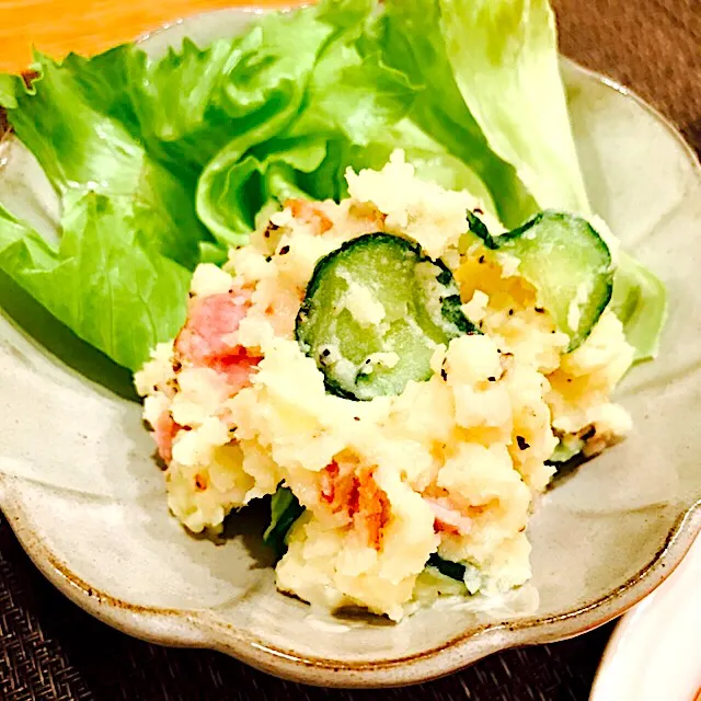 Snapdishの料理写真:ポテトサラダ🥗
ポテトサラダにベーコンを焼いて入れると美味しいポテトサラダの出来上がり
#ポテトサラダ
#ベーコン入りポテトサラダ|いちごさん