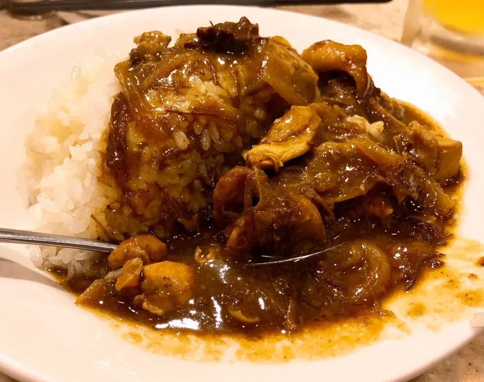 牛ほほ肉と鶏肉の甘辛カレー🍛|cima4100さん