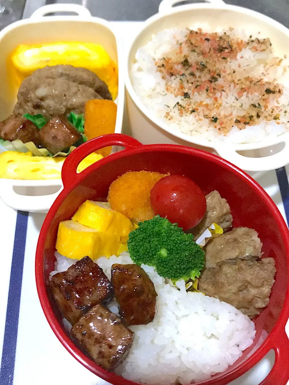 Snapdishの料理写真:二人分定番お弁当♪|こーやさん