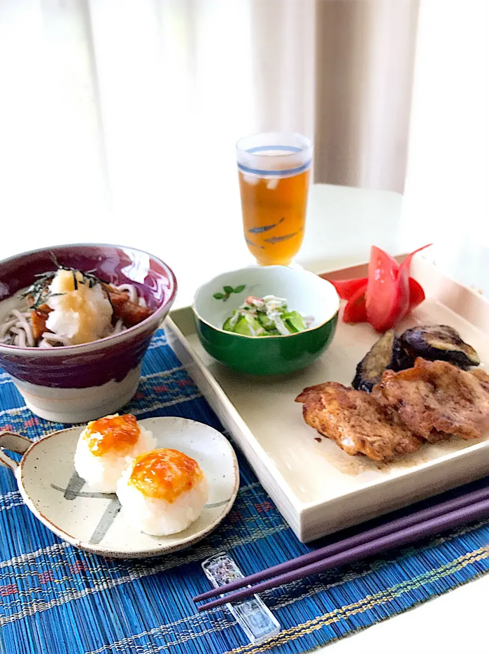 Snapdishの料理写真:おろし冷ぶっかけ蕎麦と豚ロースウスターソース焼き🥢一人おうちランチ|サミカさん