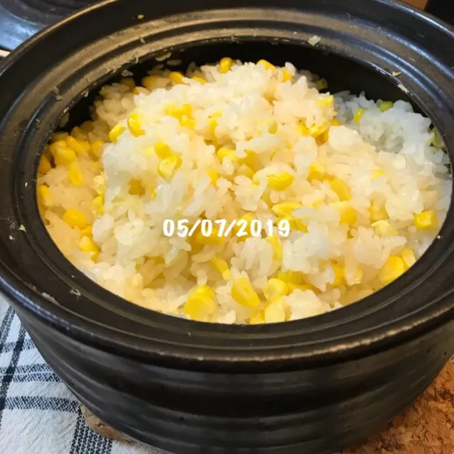 Snapdishの料理写真:とうもろこしご飯🌽|友さん