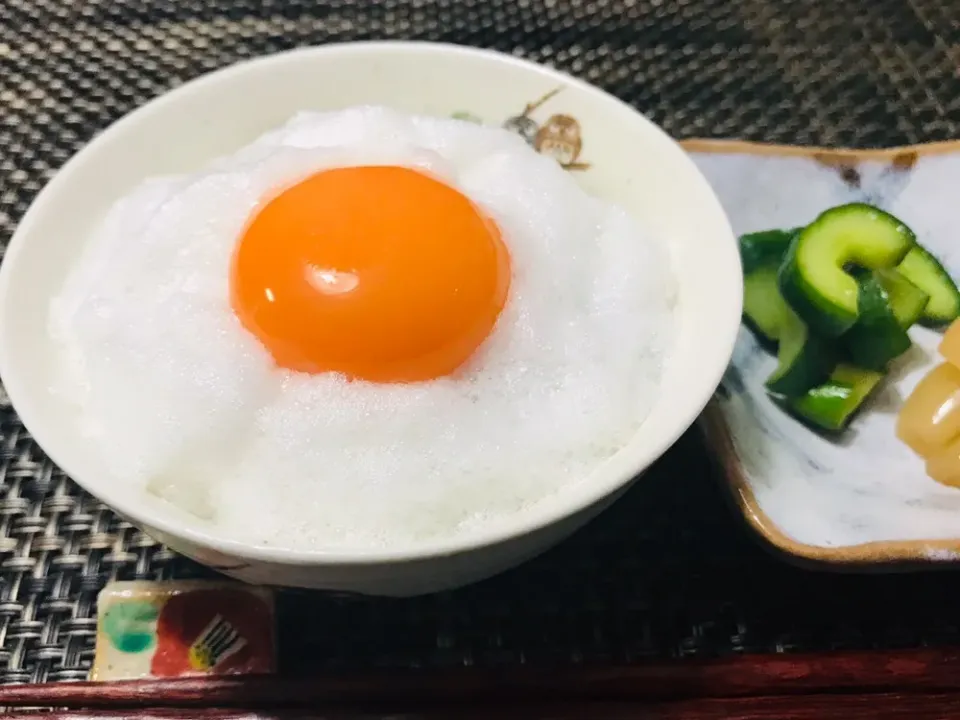 Snapdishの料理写真:淡雪卵かけご飯、美味しいよ〜(#^.^#)|イチロッタさん