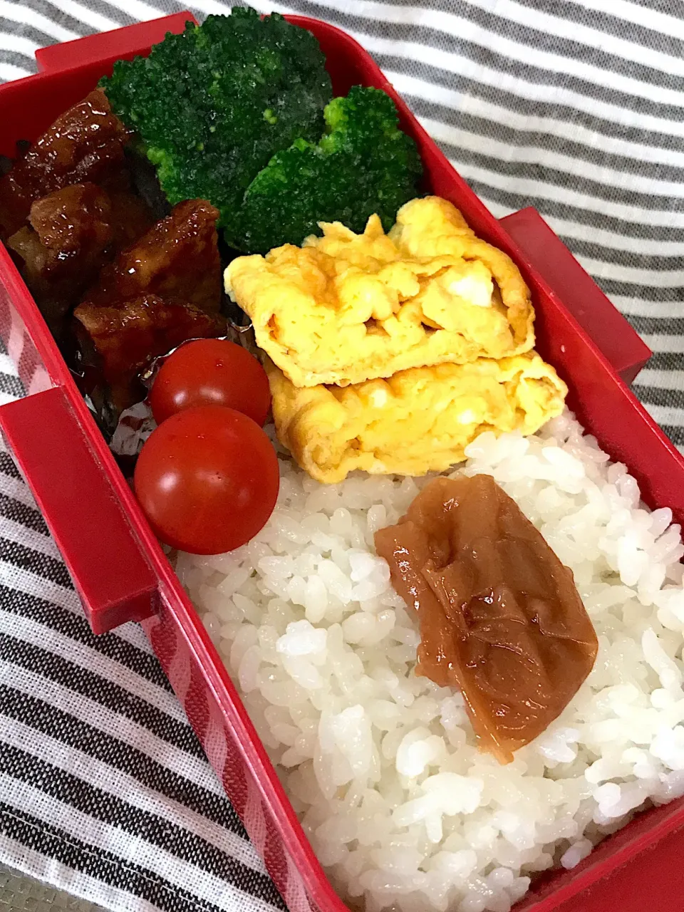 7/6 #中学生女子弁当 #梅干し弁当|みぽりんさん