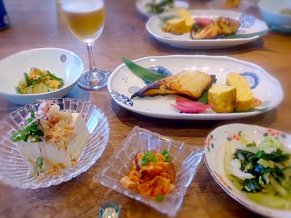 銀鱈の西京焼きのある食卓|古尾谷りかこさん