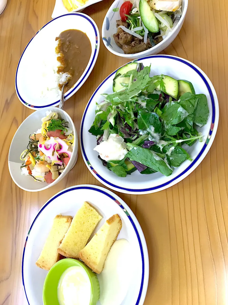 Snapdishの料理写真:yuuyuumamさんの料理 地産地消の食べ放題♡スイカづくしでおいしかった～(๑ ́ᄇ`๑)|yuuyuumamさん