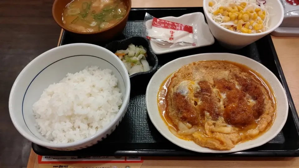 カツ煮定食|アクちゃんさん