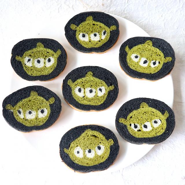 ティッシュbox リトルグリーンメン 食パン クリアランスsale 期間限定