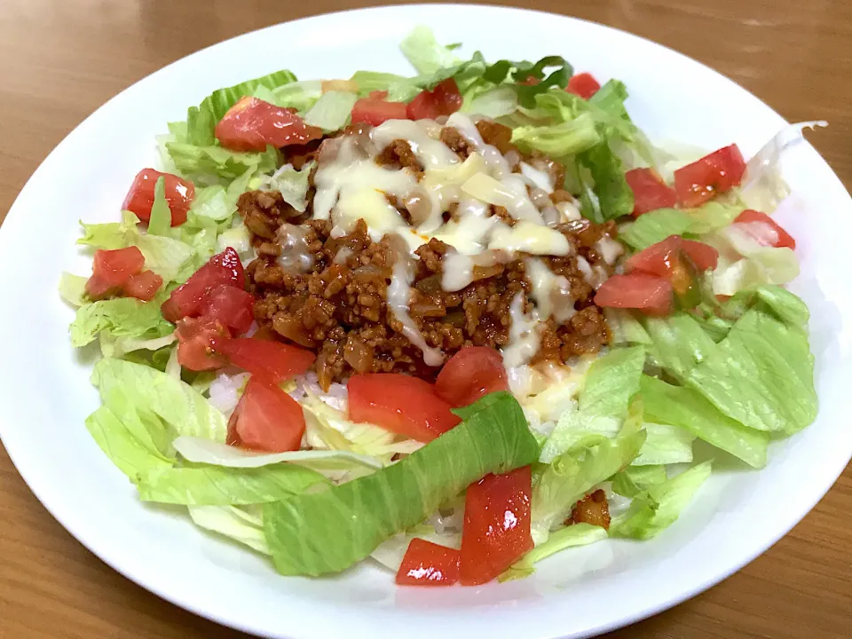 Snapdishの料理写真:美味しい☆タコライス by hiroキッチン 【クックパッド】 簡単おいしいみんなのレシピが312万品|333さん