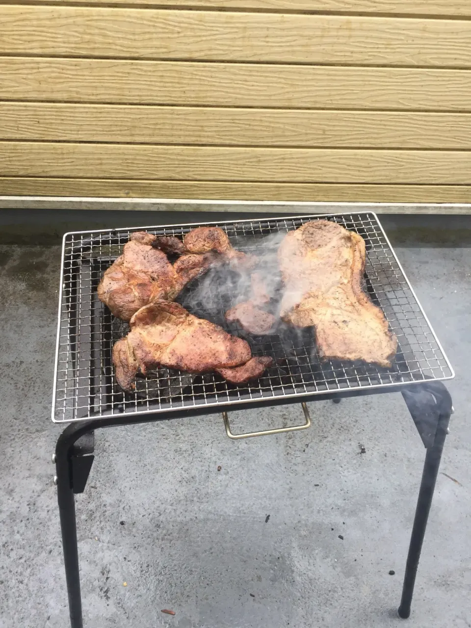 BBQ今日の晩御飯
梅雨の合間の晴れた日|Akemi Alexandruさん