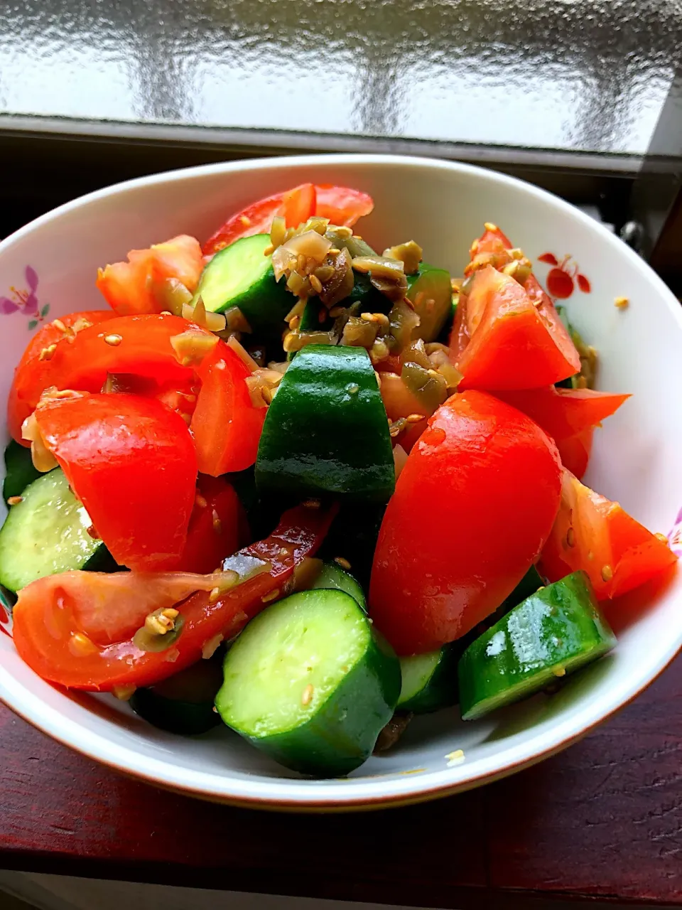 胡瓜とトマトの搾菜和え🍅|みっちんさん