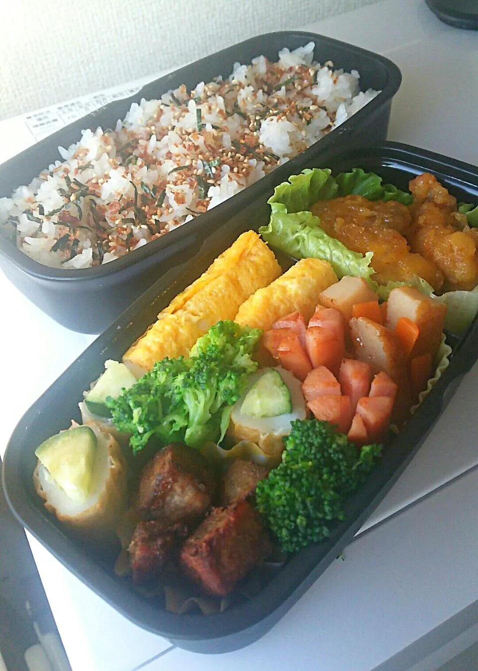 Snapdishの料理写真:今日のお弁当🐮🐔|えりさん