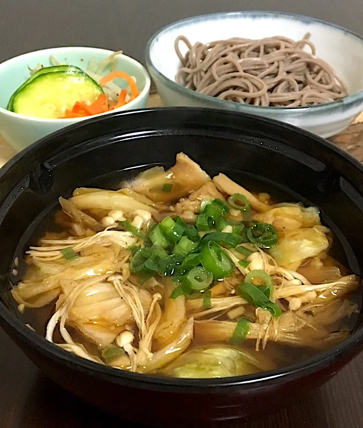 Snapdishの料理写真:朝ごはん☀️☀️☀️断酒88日目
回鍋肉風つけ蕎麦。ズッキーニ浅漬け  人参浅漬け  もやしナムル。|ぽんたさん