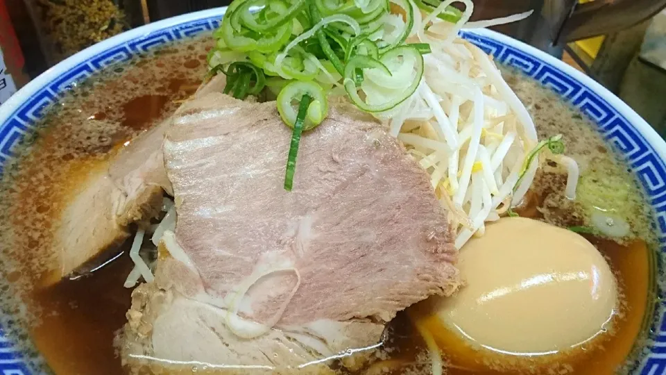 【出張麺：名古屋市中村区】
ラーメン大河
中華そば（650円）
＋味玉（100円）
＋もやし増し（無料）
＠国際センター、名古屋
19129|大脇さん