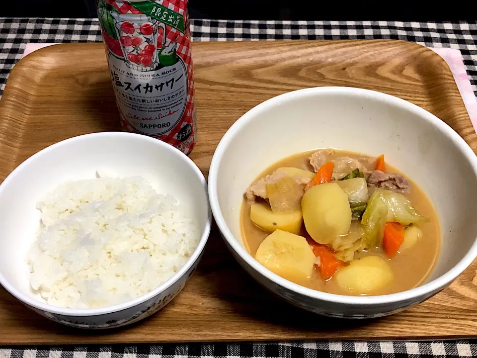 今日の夕食
☆肉じゃが
☆塩スイカサワー|まぁたんさん