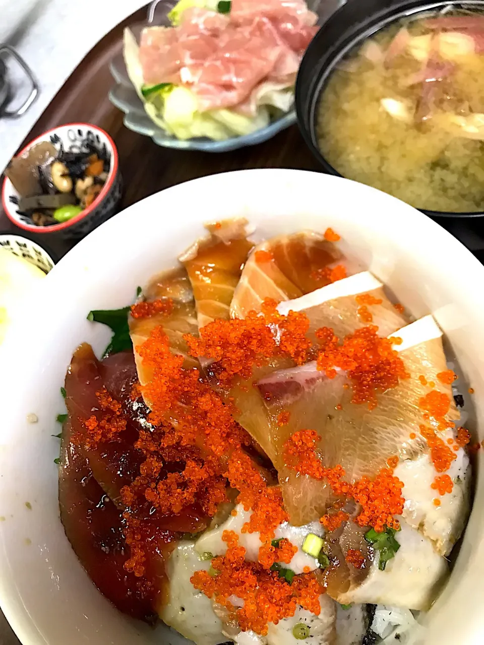 Snapdishの料理写真:海鮮丼定食|sacchan( ﾐΦﻌΦ)ฅさん