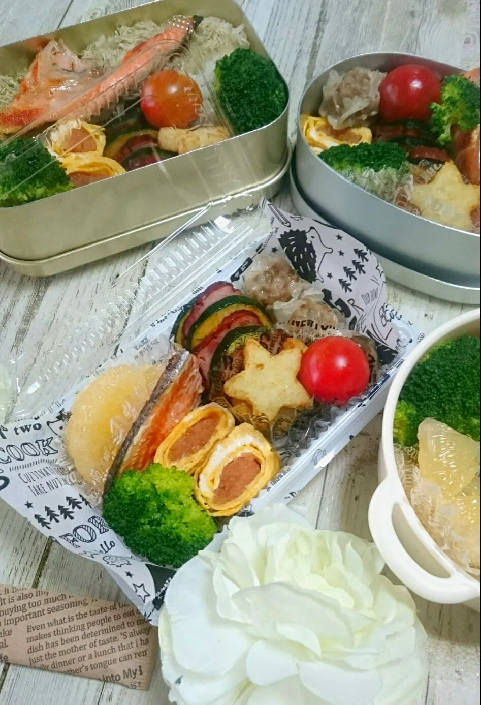 色々詰め込んだお弁当‼
 #焼鮭
 #焼売
 #たらこ入り卵焼き|okamichanさん