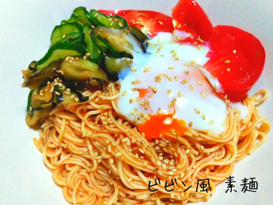 Snapdishの料理写真:冷蔵庫にあるものを使って♬ビビン風 素麺|あんみっちゃんさん