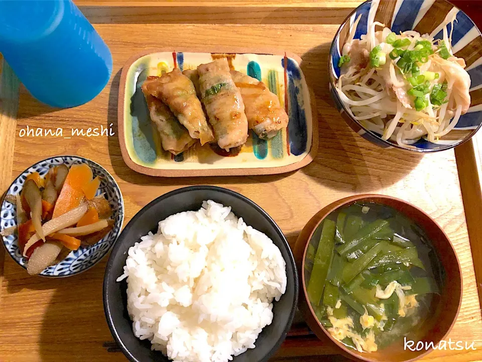 夜ご飯
✤もやしと豚バラ肉のレンジ蒸し
✤メカジキの肉しそ巻き甘酢照り焼き
✤金平牛蒡
✤ニラとたまごのお味噌汁
✤ご飯
 #cookingram  #instafood  #snapdish  #お家ご飯  #息子ご飯  #夜ご飯 #豚バラ肉#メカジキ #甘酢照り焼き  #レンジ蒸し|nachiさん