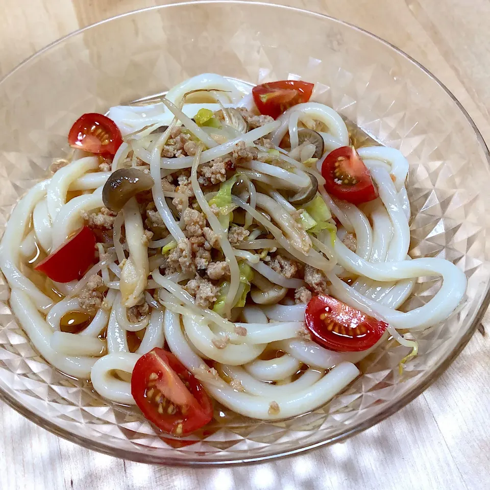 ごま油香る＊もやしの坦々風冷やしうどん|たにもこさん