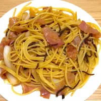 ベーコンと玉ねぎの和風パスタ🍝|takaさん