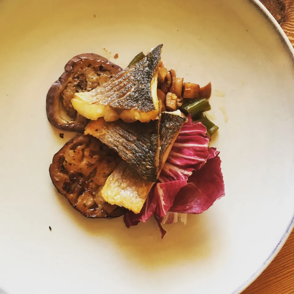 #panfreidseabream#aubergine #radicchio|tさん