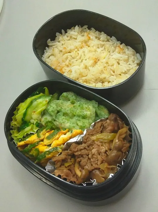 7月10日のサラメシは牛すき煮と生姜炊き込みご飯弁当(^^)v|ニッパーさん