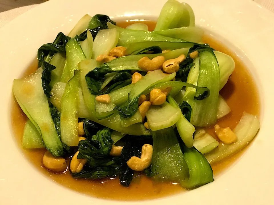 Snapdishの料理写真:Bokchoy with oysters sauce|Babyluv Cabrera Ocampoさん