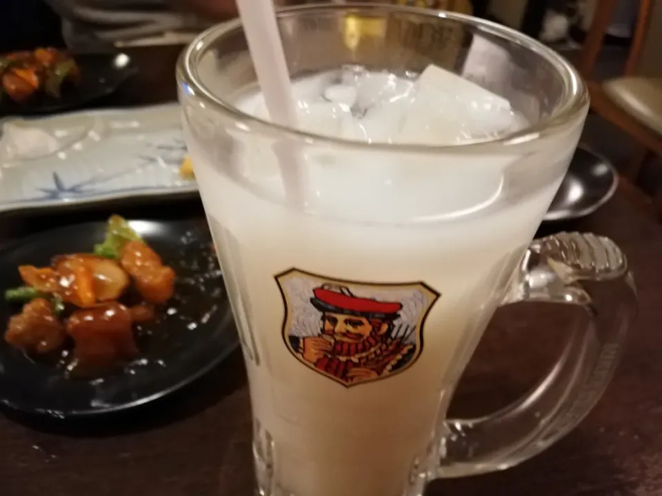 令和元年7/10
亀有台湾料理ディンフォンヨン
ココナッツジュース🥤|たえさん