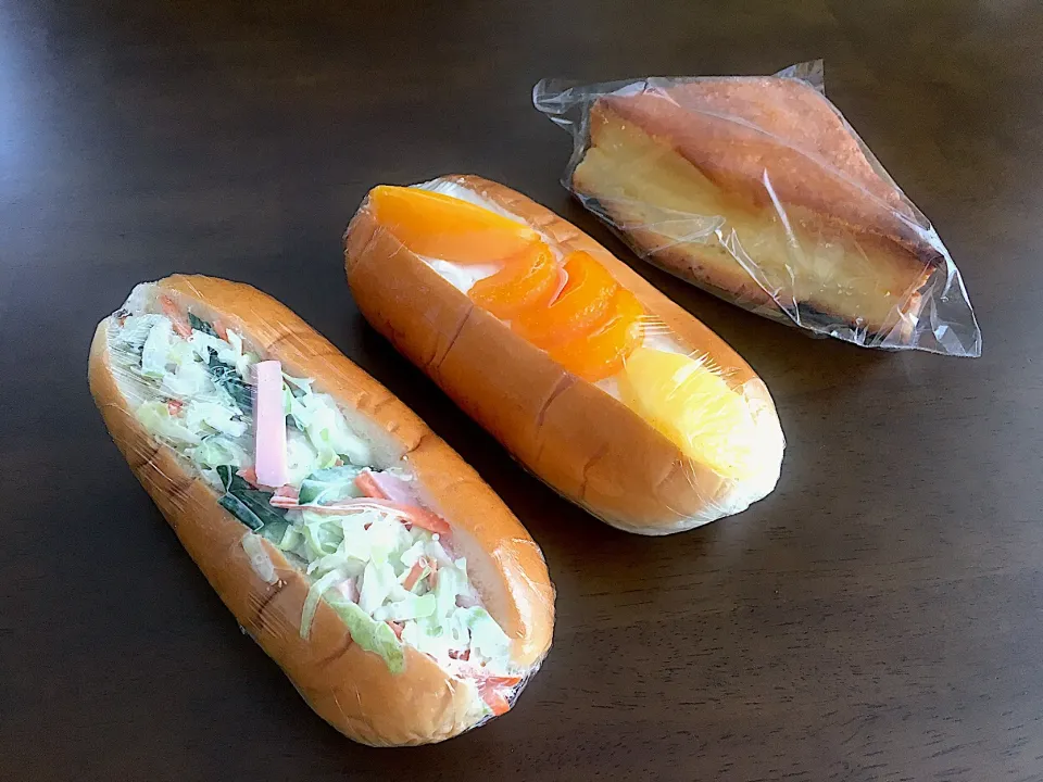 Snapdishの料理写真:キムタクも通うパン屋さん🥖|leeさん