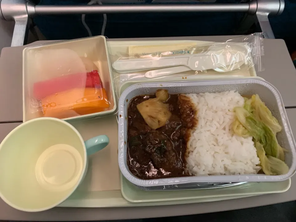 ベトナム航空
国内線機内食|Morito Kamiyaさん